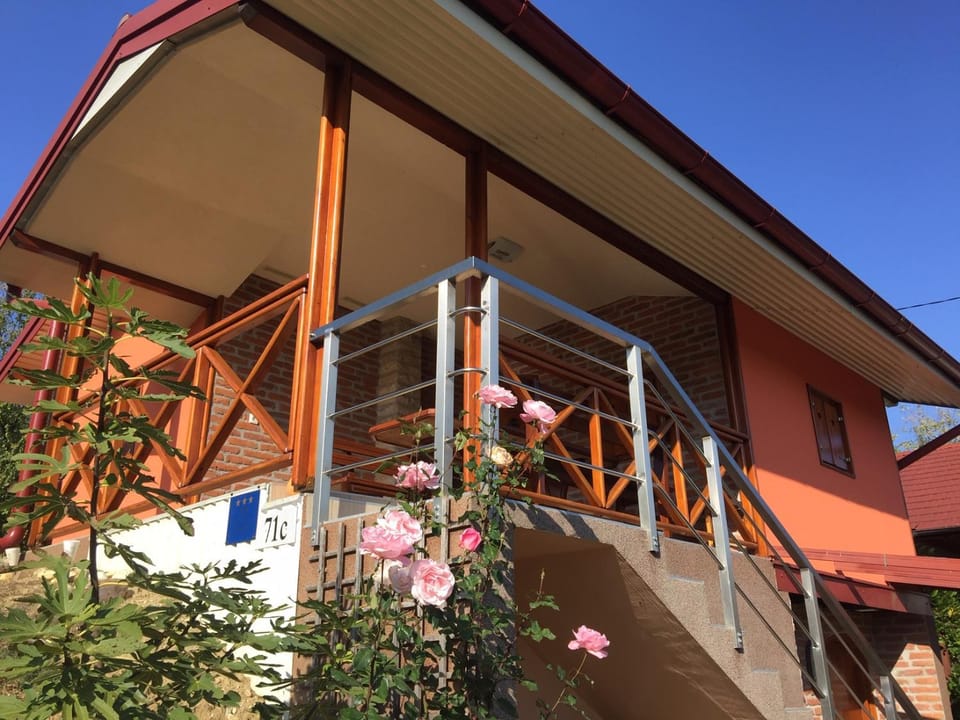 Kuća za odmor "Nedeljko"/ Holliday hause "Nedeljko" House in Slovenia