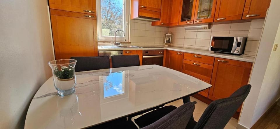 Apartment Rose Bed and Breakfast in Primorje-Gorski Kotar County