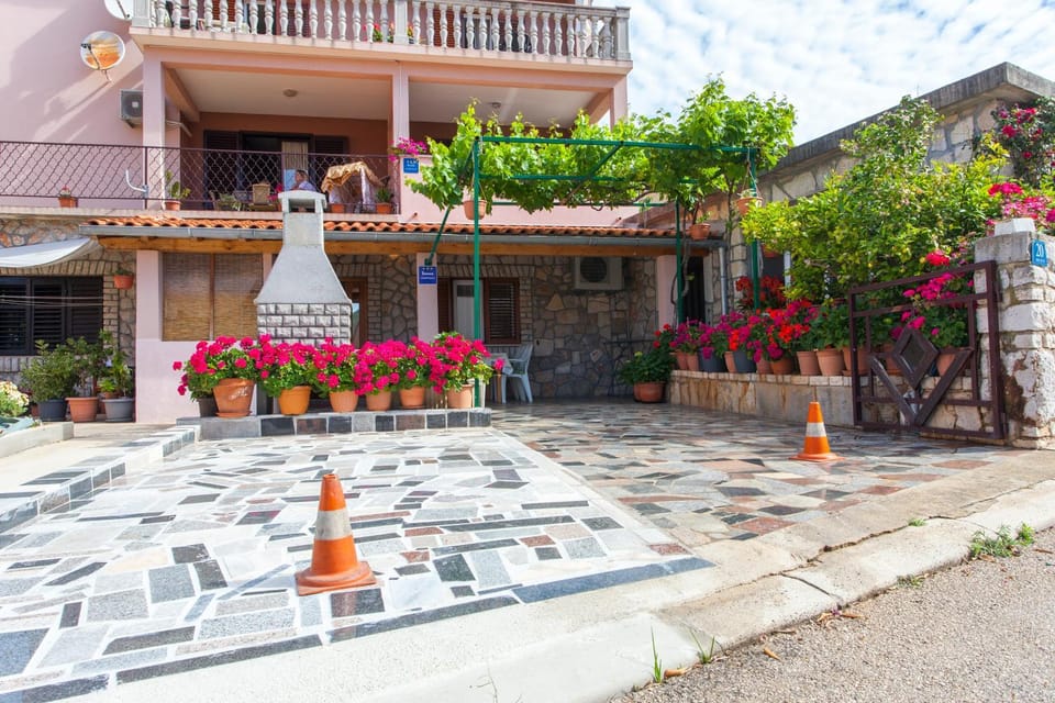 Apartman Budimir Apartment in Cres