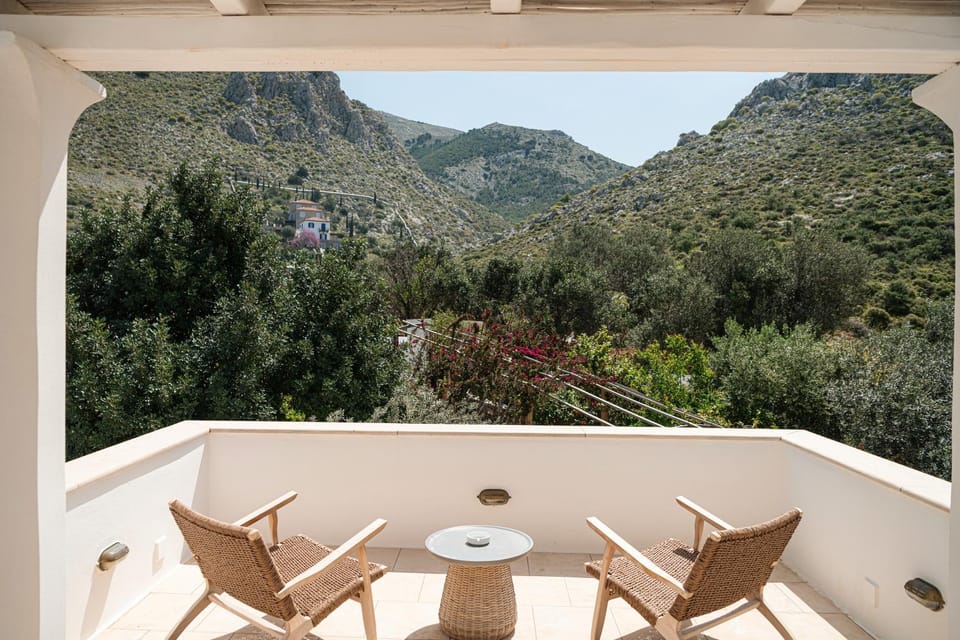Natural landscape, View (from property/room), Balcony/Terrace