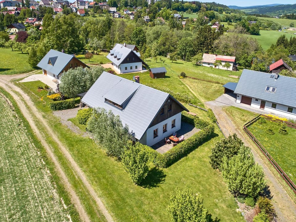 Nearby landmark, Neighbourhood, Natural landscape