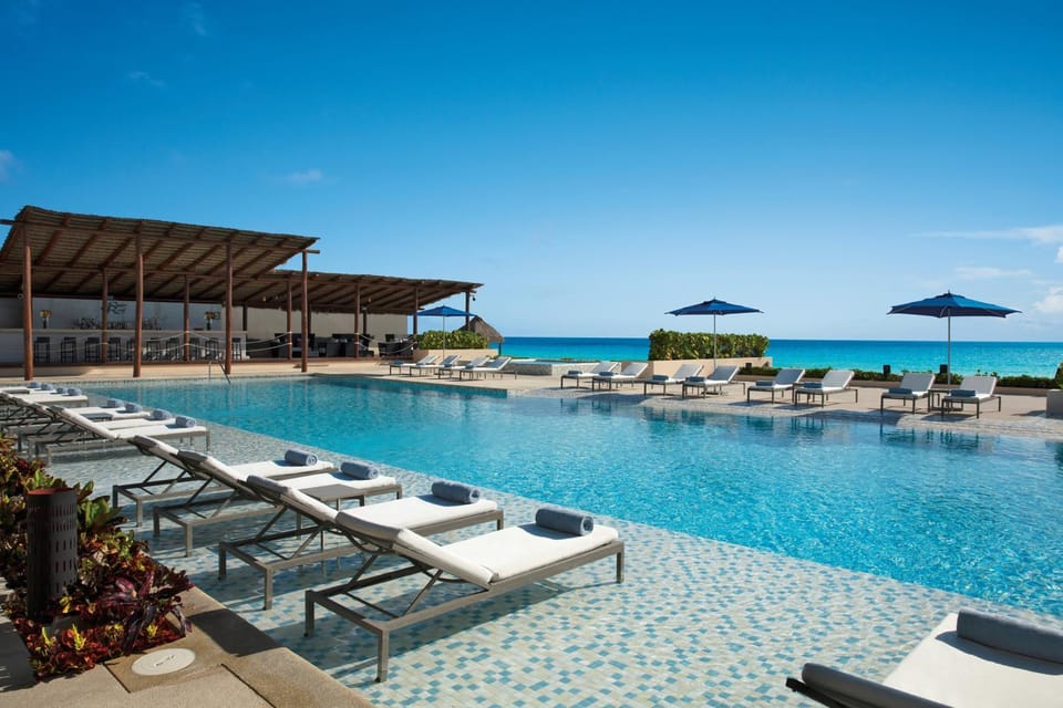 Sea view, Swimming pool