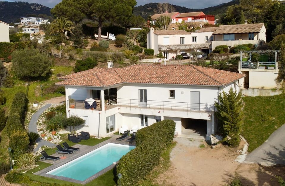 Property building, Swimming pool