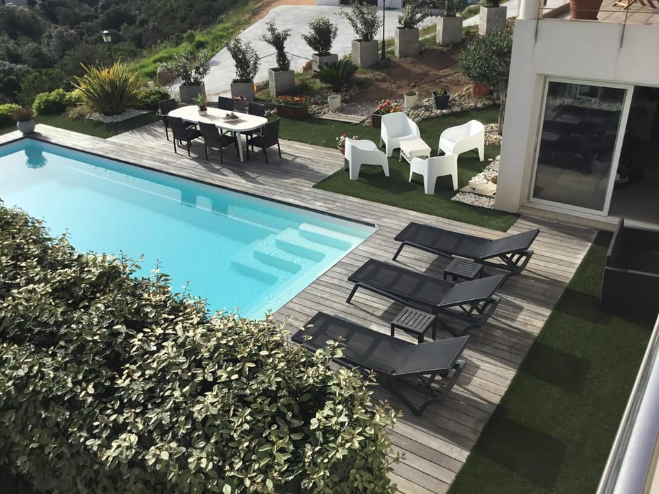 Property building, Garden, Pool view, Swimming pool