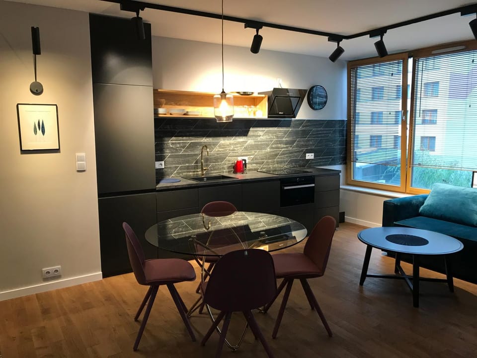 Kitchen or kitchenette, Living room