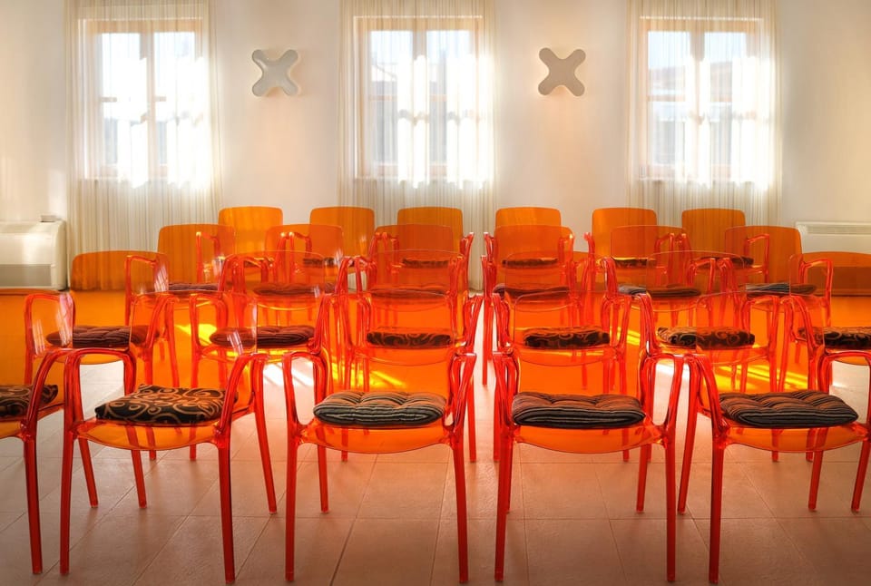 Meeting/conference room