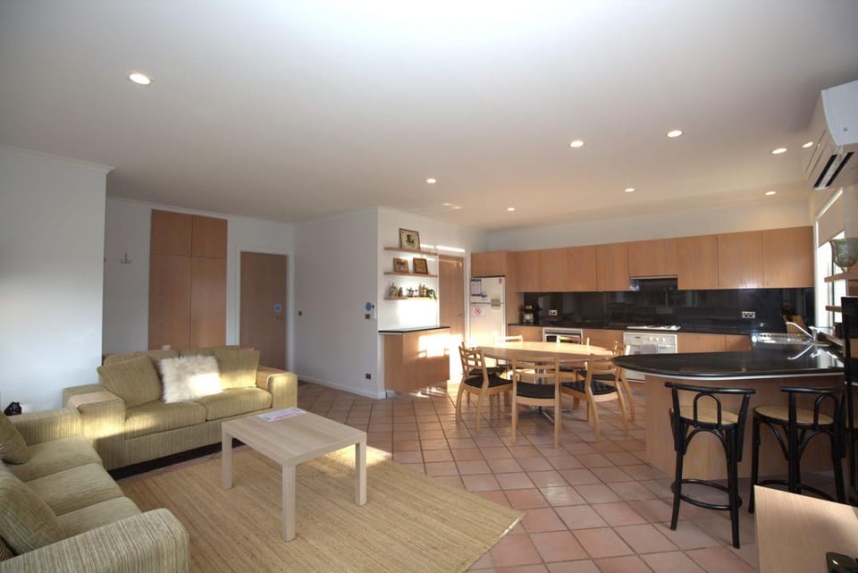 2 Munyang Street House in Jindabyne