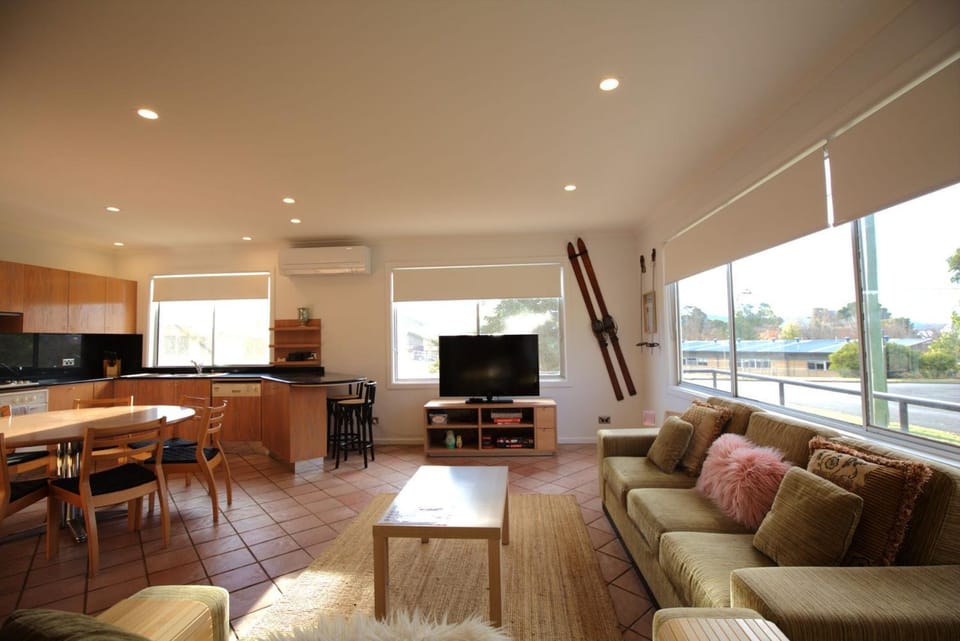 2 Munyang Street House in Jindabyne