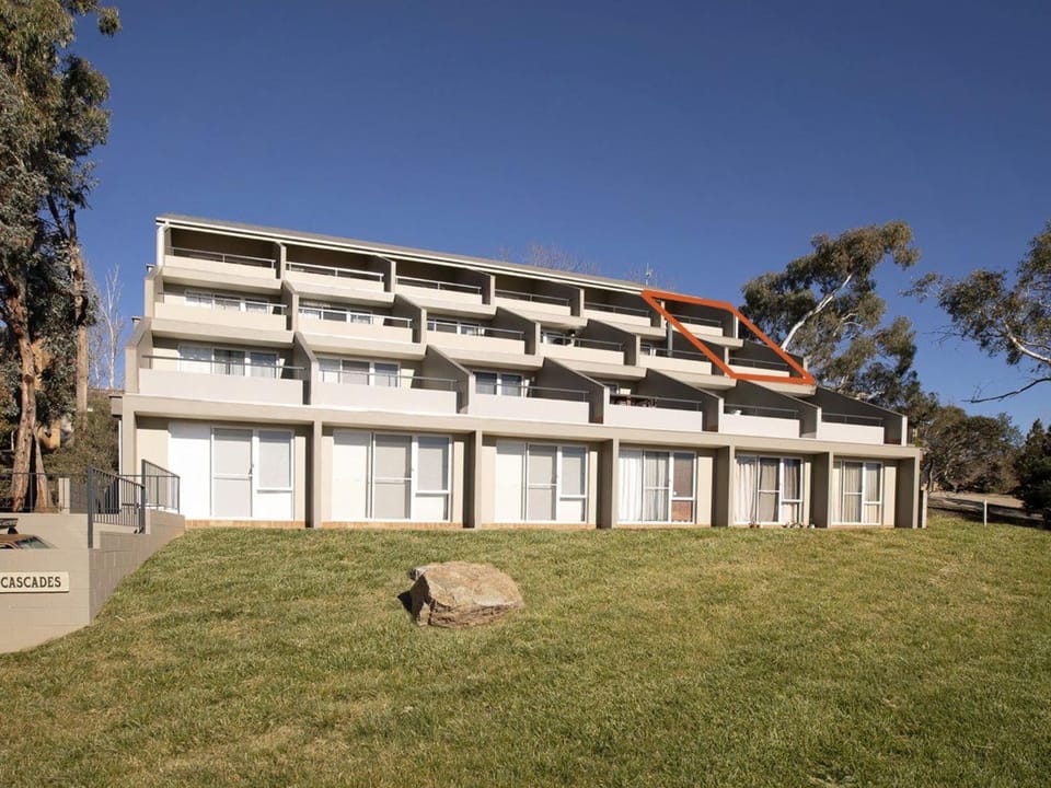 Cascades 18 3 Kurrajong Street Apartment in Jindabyne
