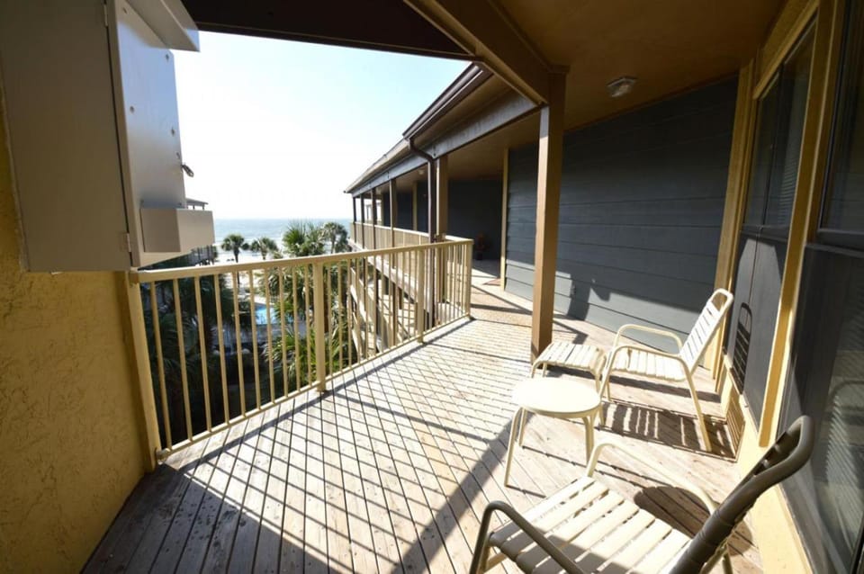 Sandpiper 10C House in West Beach