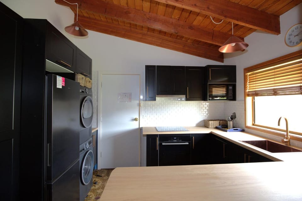 Koola 2 41 Townsend Street House in East Jindabyne