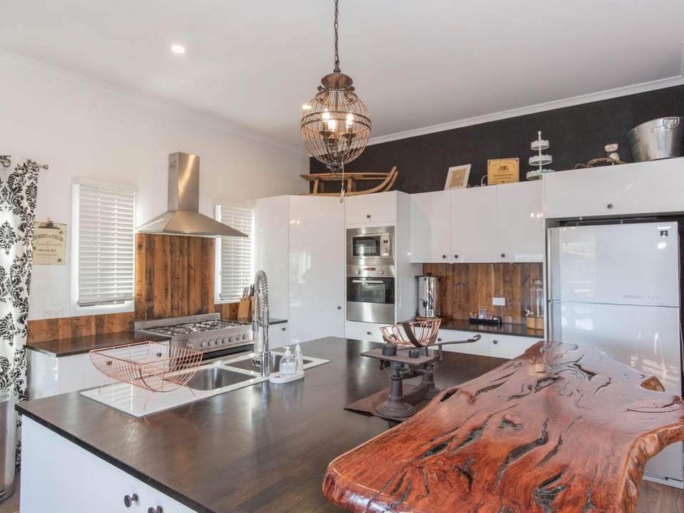 Oak and Barrell 7 Twynam Street House in Jindabyne
