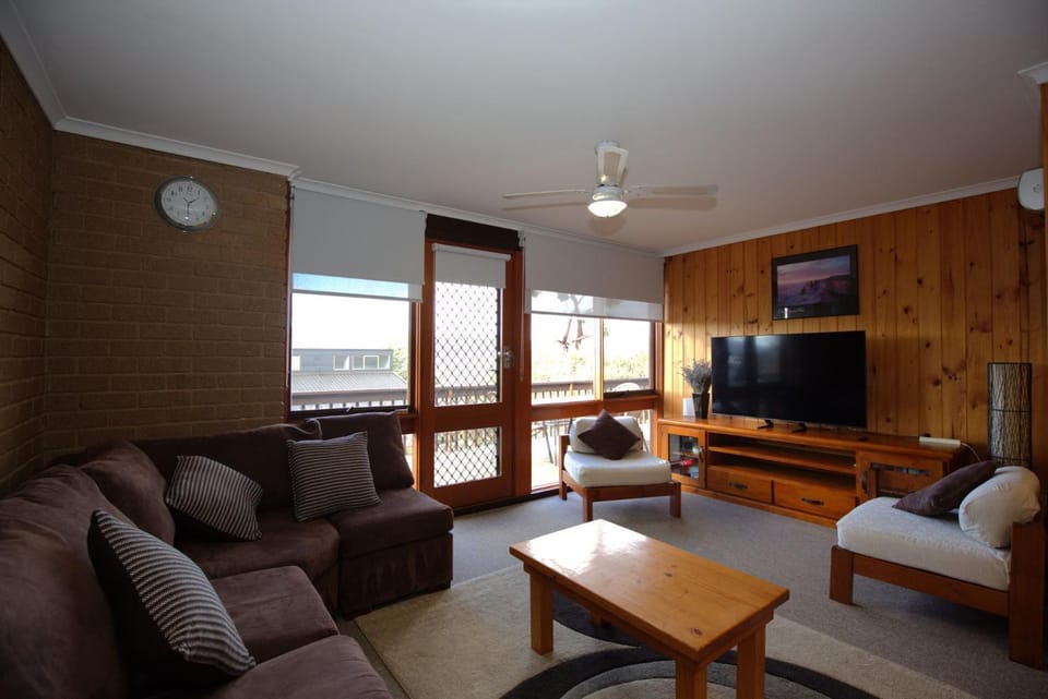 Snowy Saga 2 46 Gippsland Street House in Jindabyne