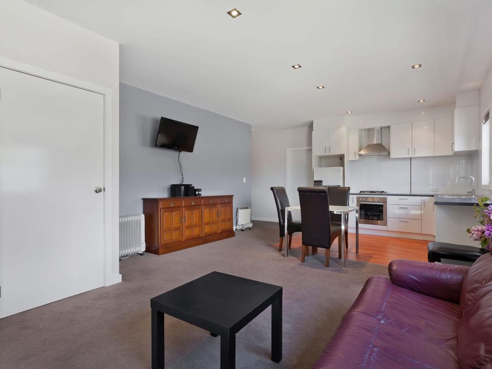 Stenmark 5 3 Poley Cow Lane House in Jindabyne