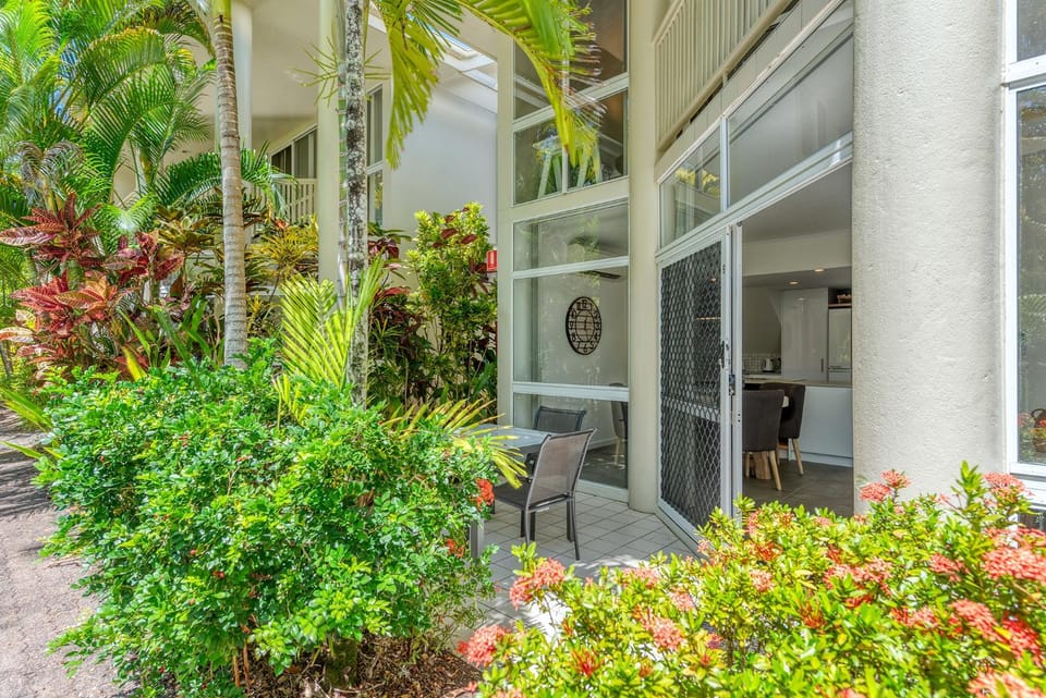 Patio, Balcony/Terrace, Garden view