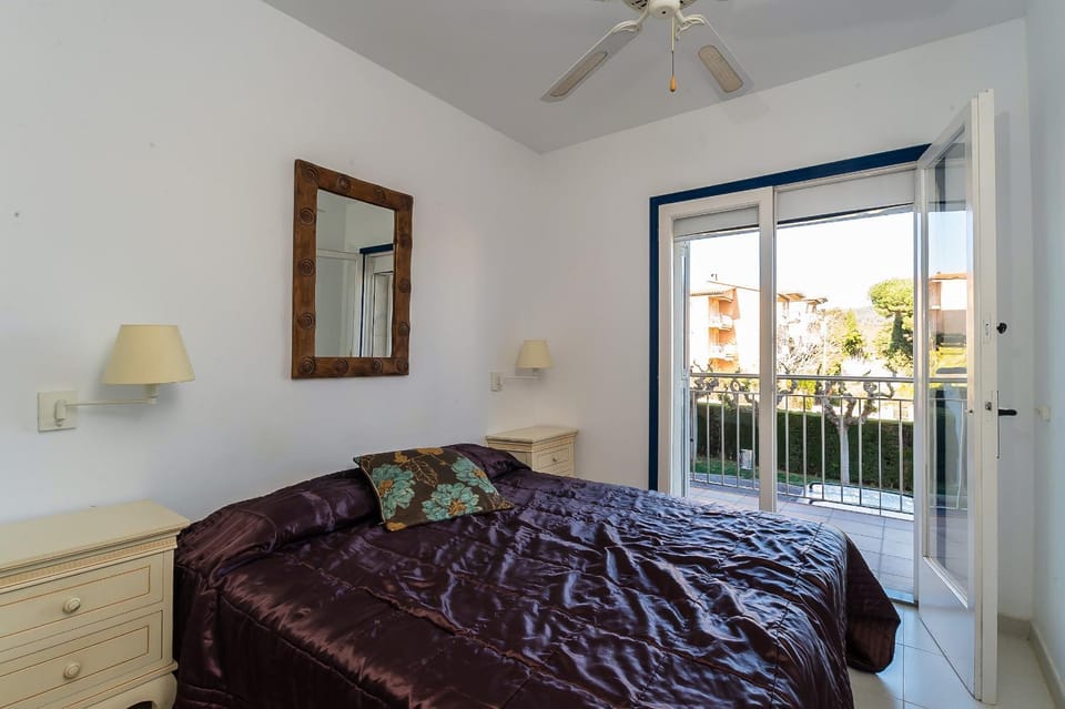 AJ-7 CALELLA DE PALAFRUGELL, 4 Pax Apartment in Llafranc