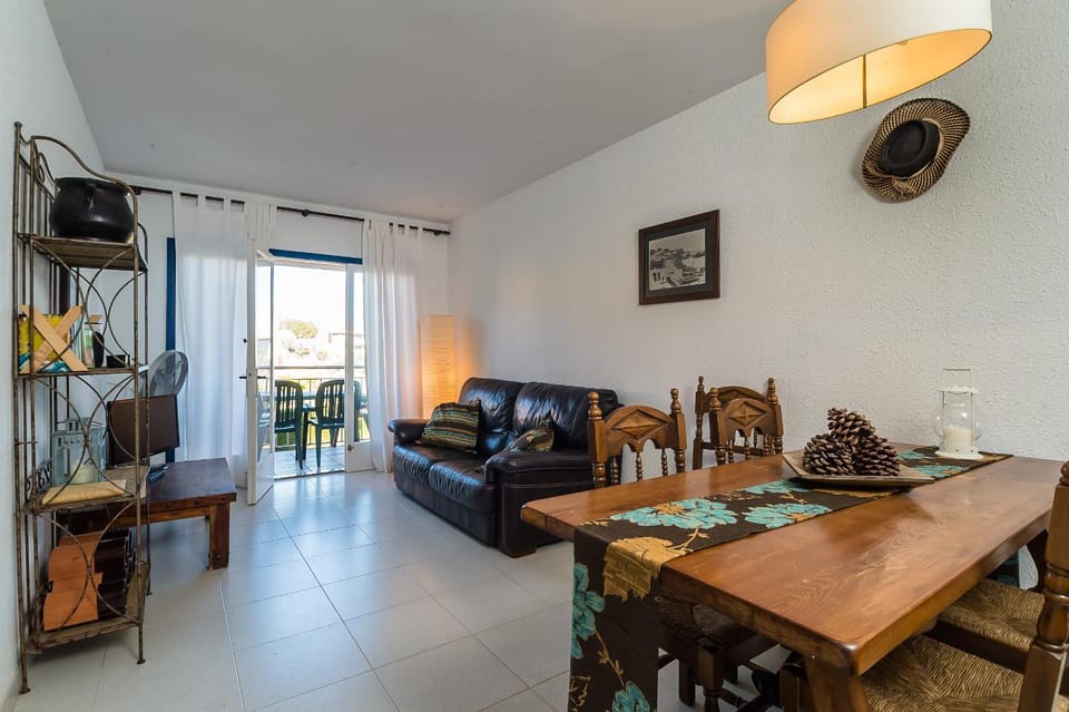 AJ-7 CALELLA DE PALAFRUGELL, 4 Pax Apartment in Llafranc