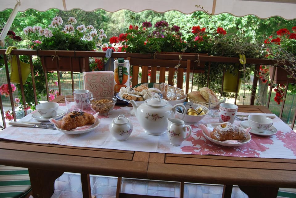 Food and drinks, Breakfast, Buffet breakfast