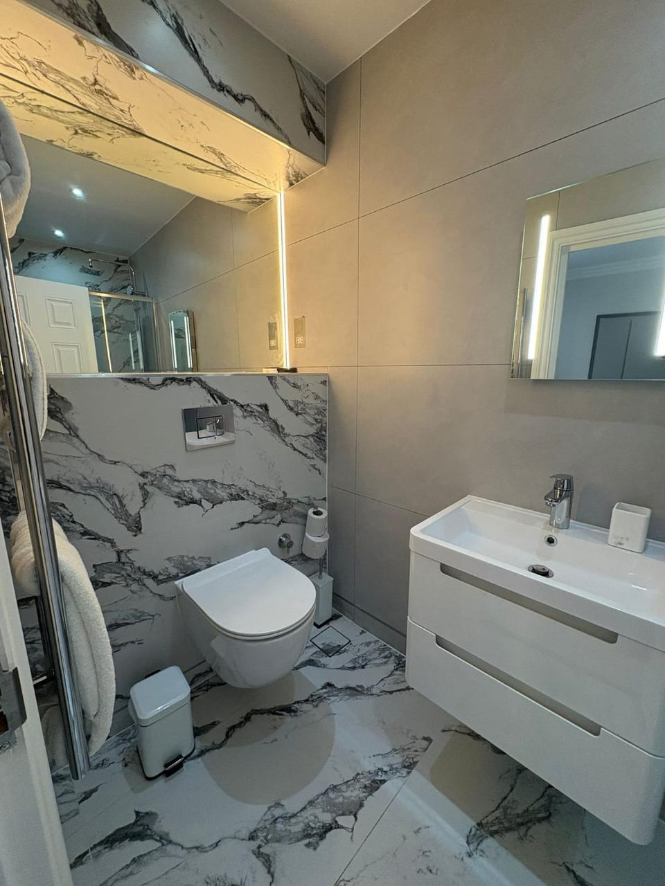 Commodore Hotel Hotel in City of Westminster