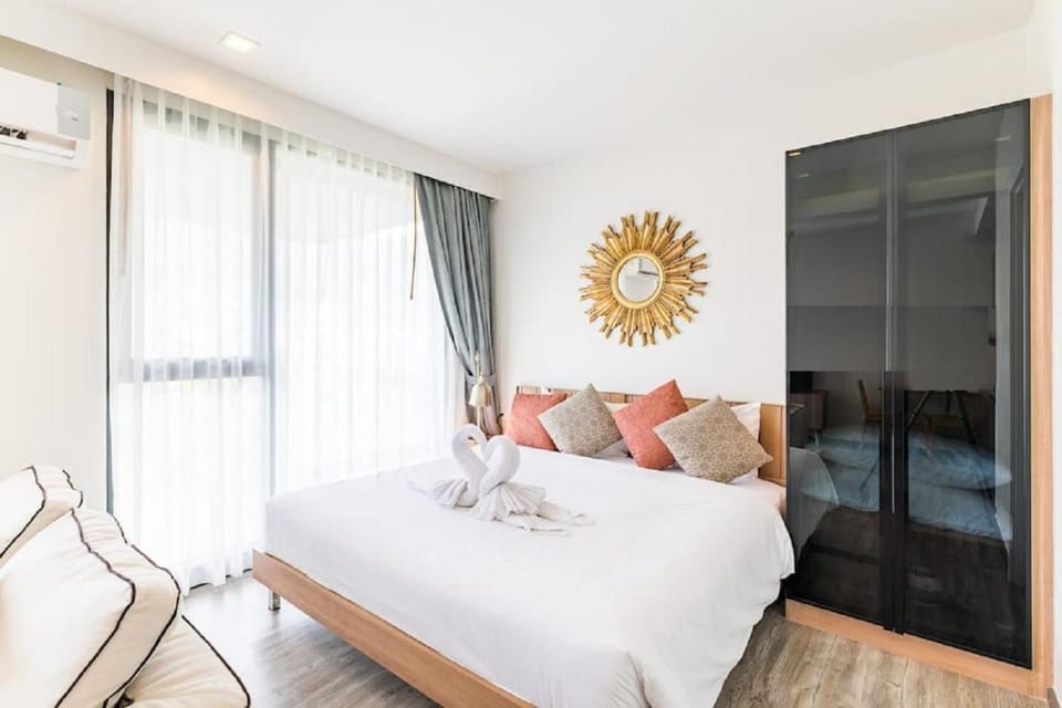 Bedroom, bunk bed