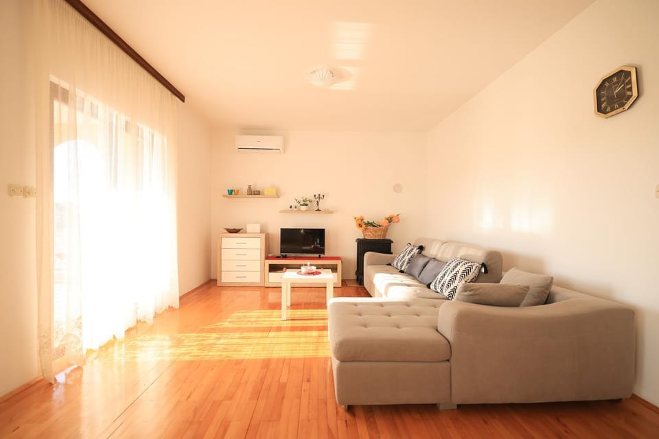 Apartments Ana Apartment in Zadar County