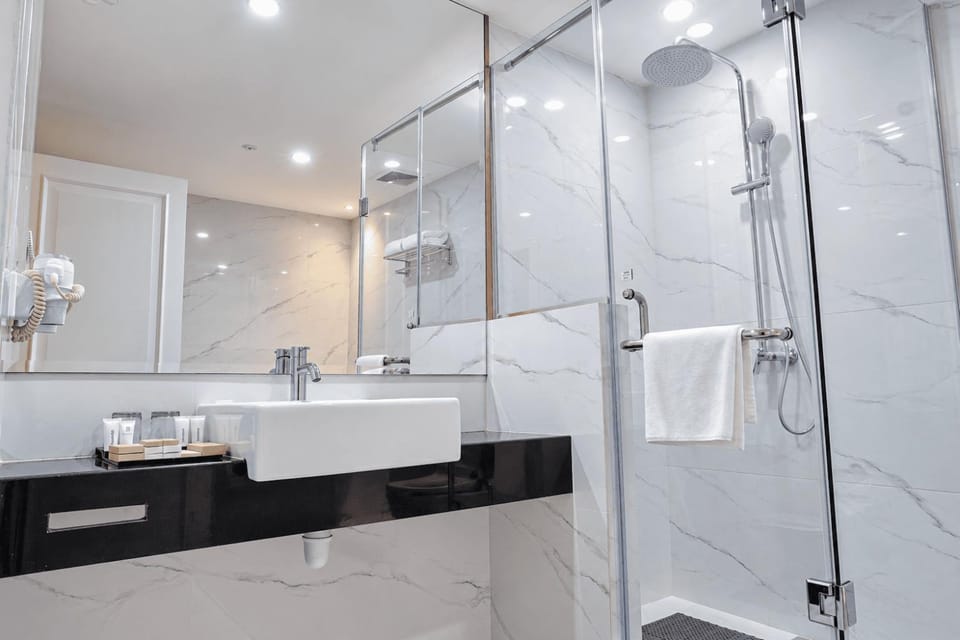 Harmoni One Convention Hotel and Service Apartments Hotel in Riau Islands, Indonesia