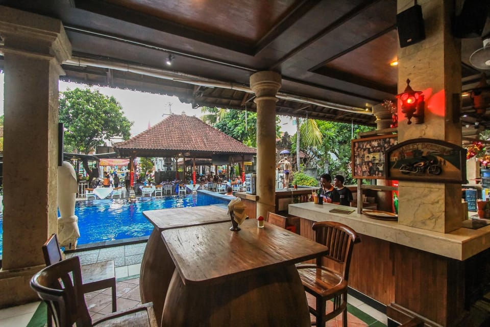 Lounge or bar