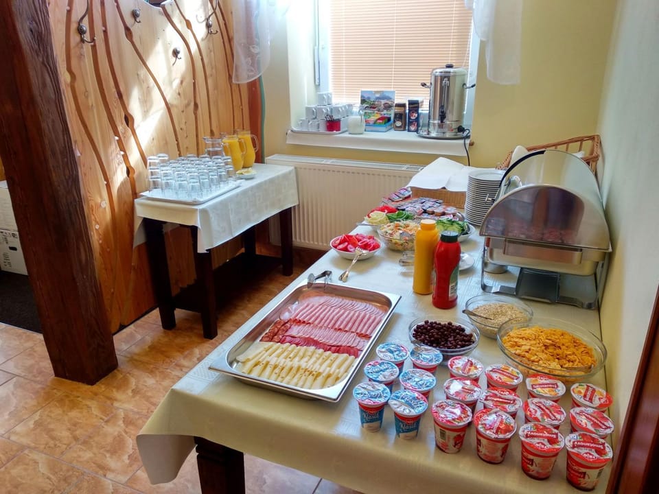Breakfast, Buffet breakfast