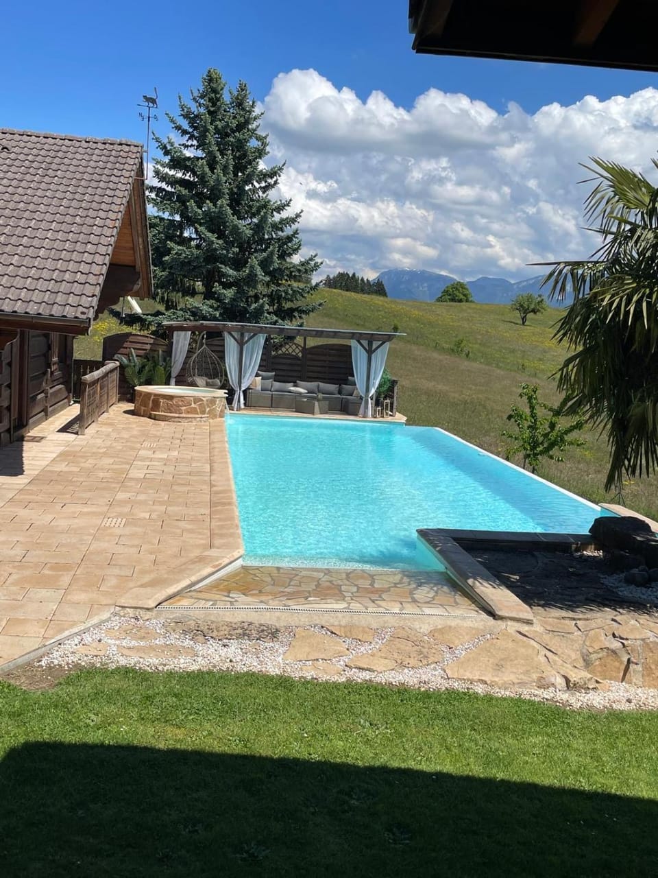 Mountain view, Pool view, Swimming pool