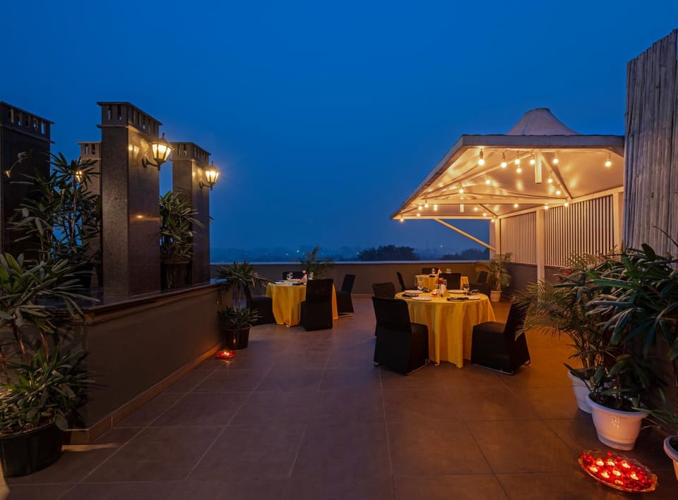 Night, Balcony/Terrace