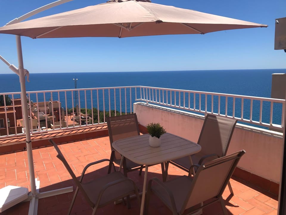 SunAndBed ATICO FARO Apartment in Salou