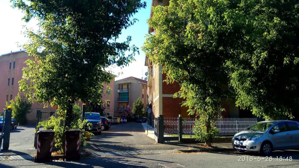 Street view, Inner courtyard view