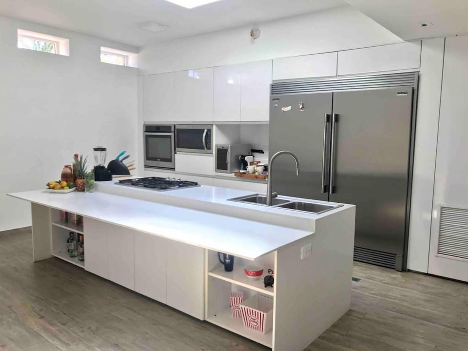 Kitchen or kitchenette, oven, stove