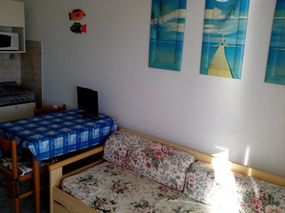 Living room, Bedroom