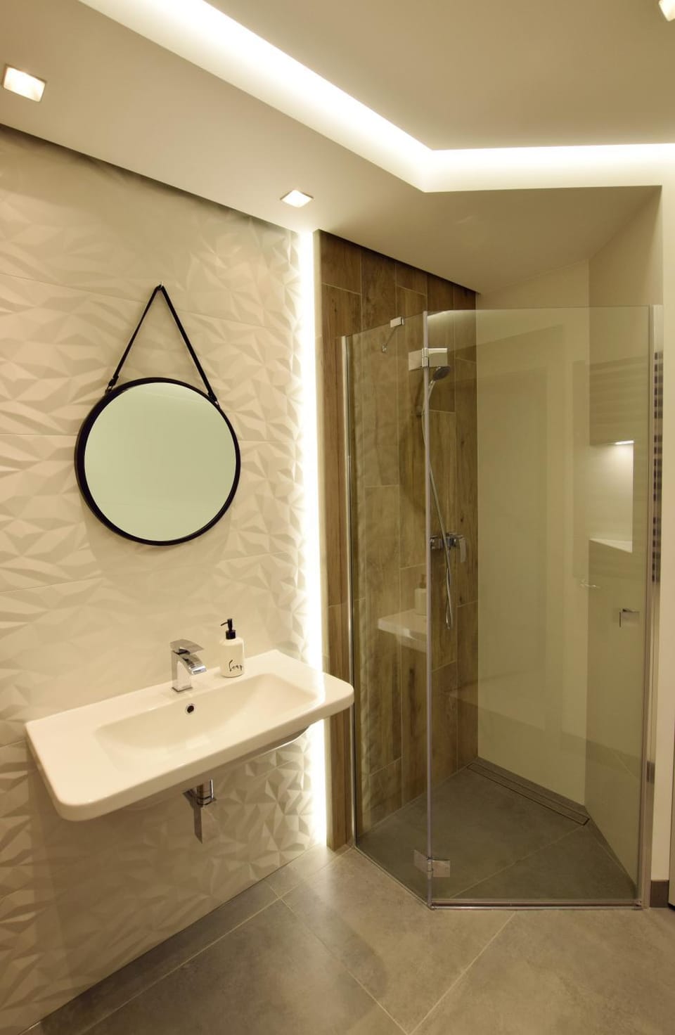 Shower, Bathroom