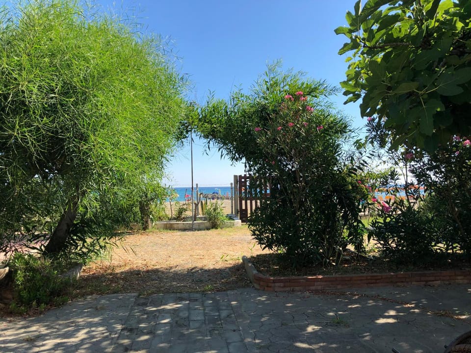 Bed & Breakfast "Camera a Sud" Bed and Breakfast in Calabria