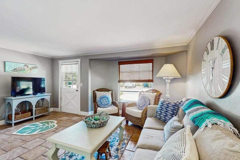 Guava Getaway House in Holmes Beach