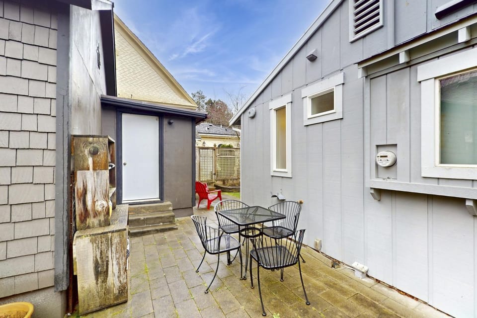 Cultural Cottage in Old Town Anacortes House in Anacortes