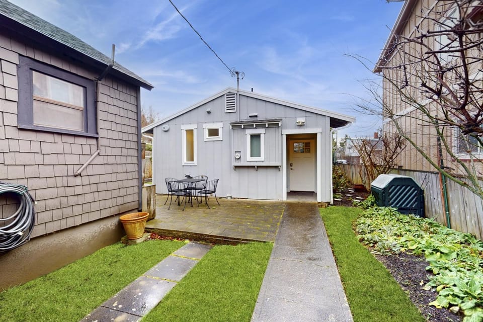 Cultural Cottage in Old Town Anacortes House in Anacortes