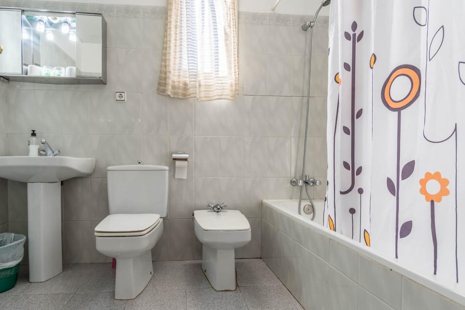 Hostal Urgell Bed and Breakfast in Segrià