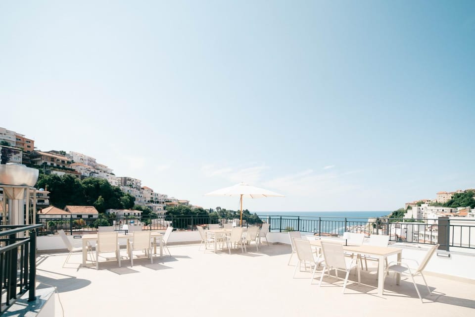 Laz Palace Apartment in Ulcinj