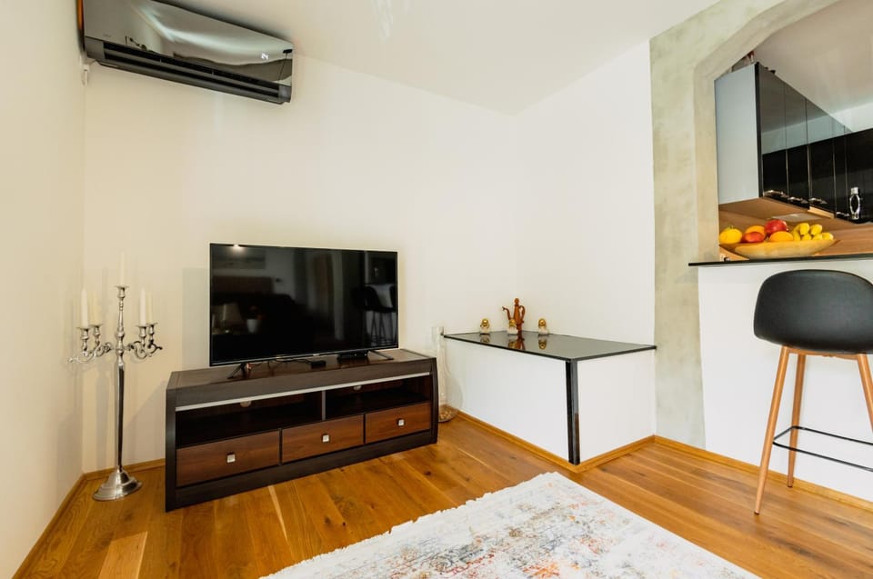 Laz Palace Apartment in Ulcinj