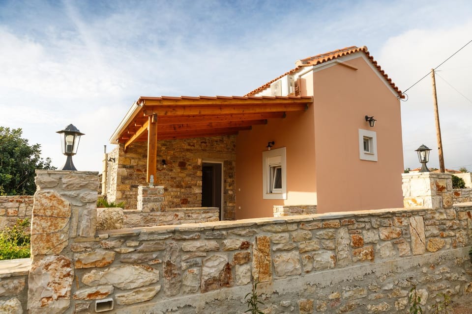 Property building, Neighbourhood, Garden, Balcony/Terrace