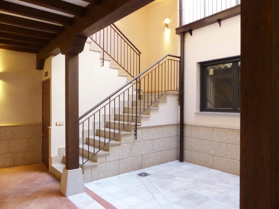 Apartamento A Garaje Privado Apartment in Toledo