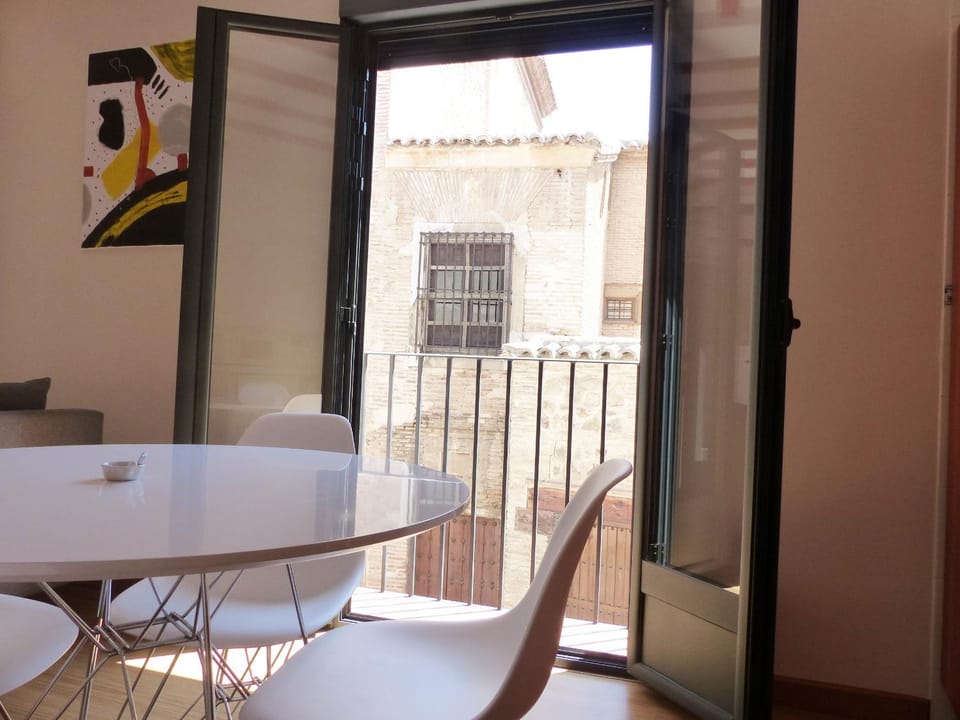 Apartamento A Garaje Privado Apartment in Toledo