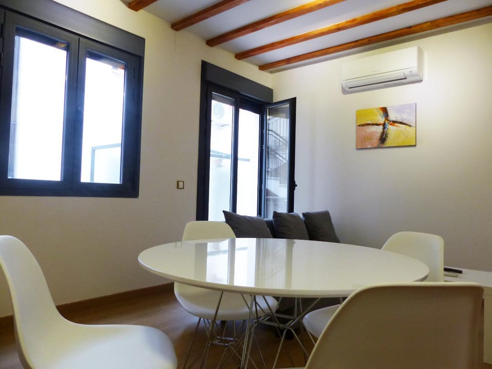 Communal lounge/ TV room, Lounge or bar, Dining area