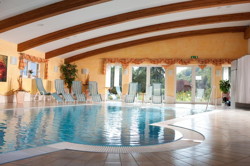 Swimming pool, Swimming pool