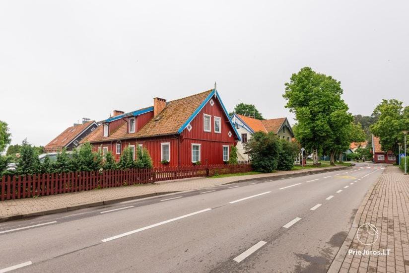 Property building, Street view