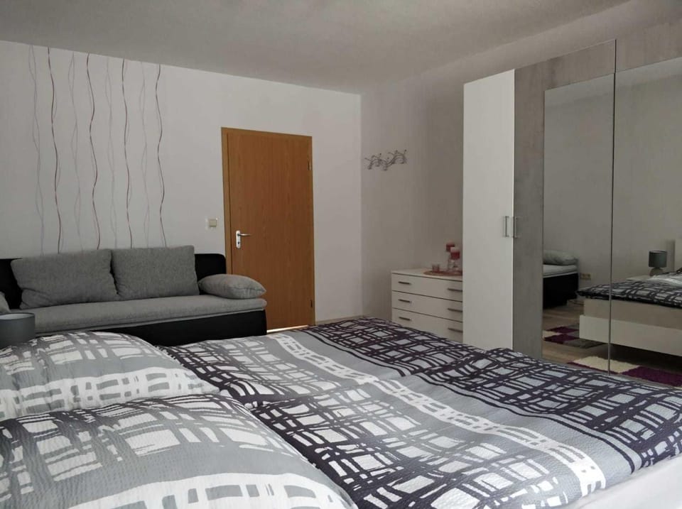 Bed, Photo of the whole room, Bedroom, wardrobe