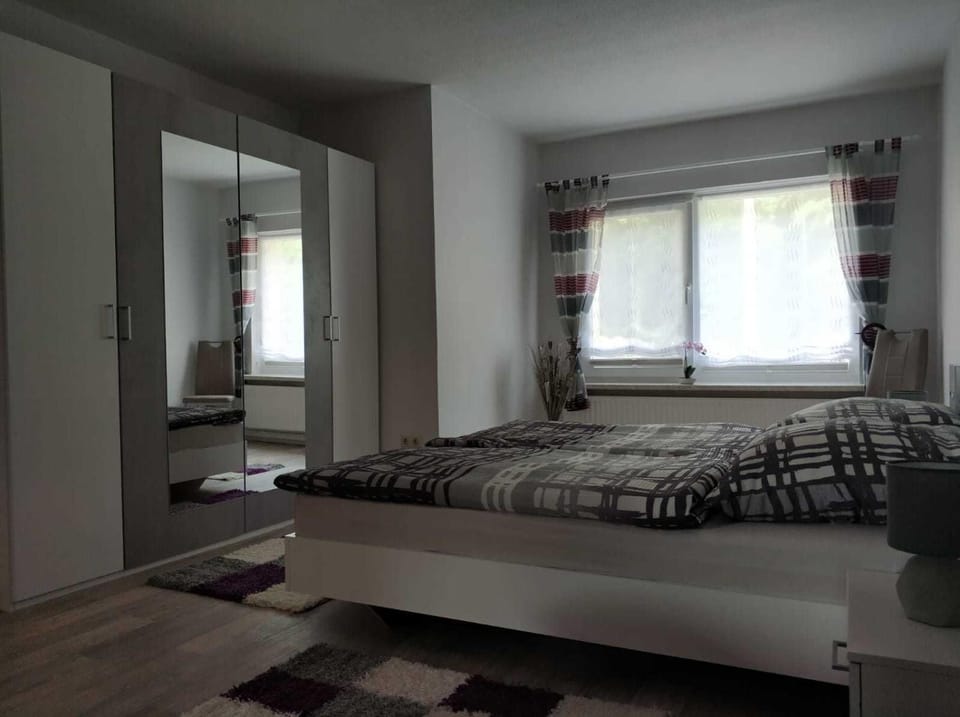 Bed, Photo of the whole room, Bedroom, wardrobe